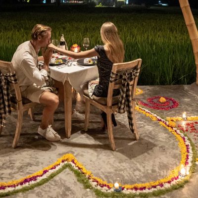 thesunheavenubudbyinara_romantic_dinner